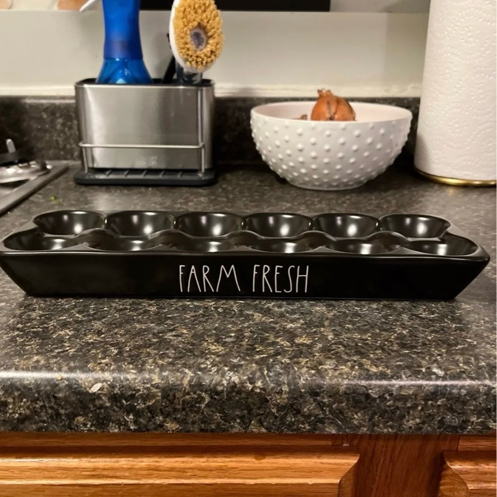Rae Dunn 12 count black egg holder or decoration.